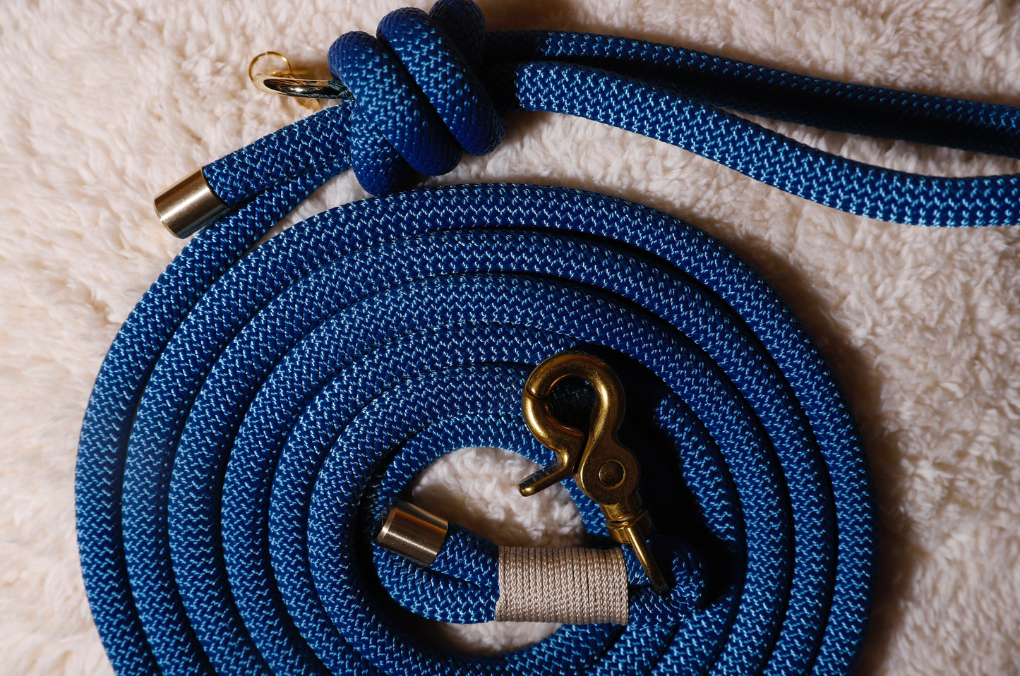 Laisse bleu pétrole