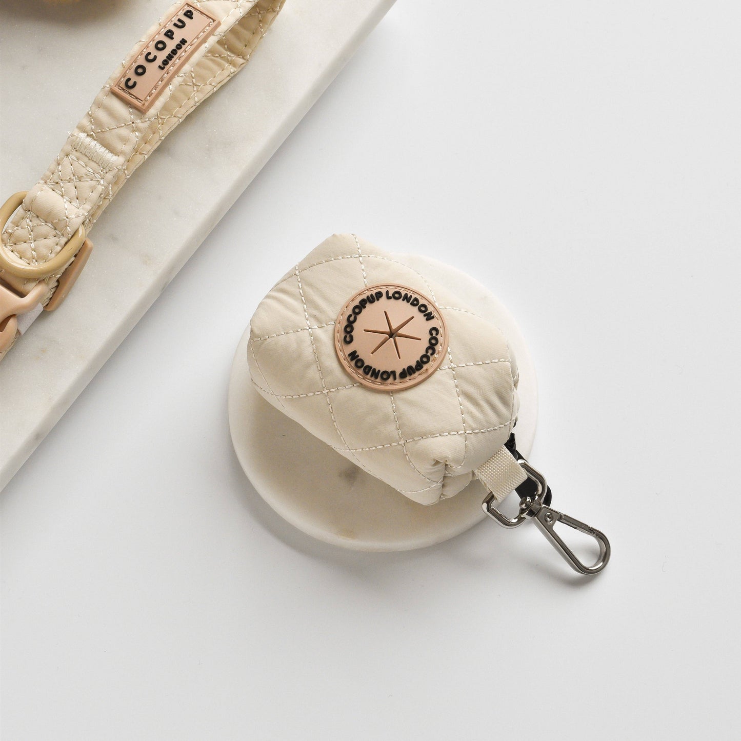 Porte-sac à crottes matelassé