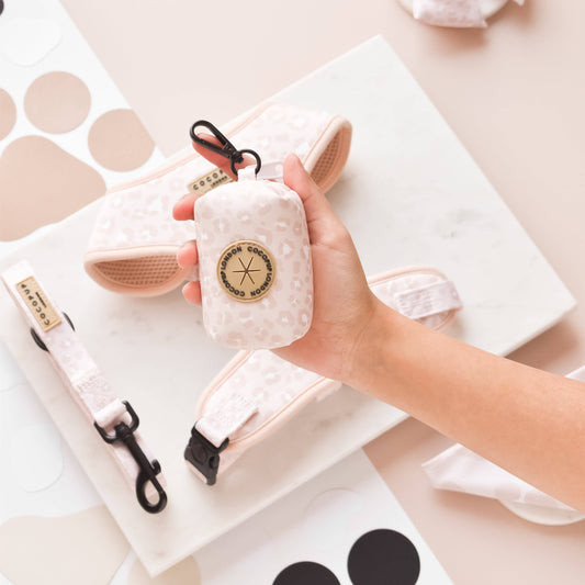 Porte-sac à crottes en forme de léopard Nude Chic