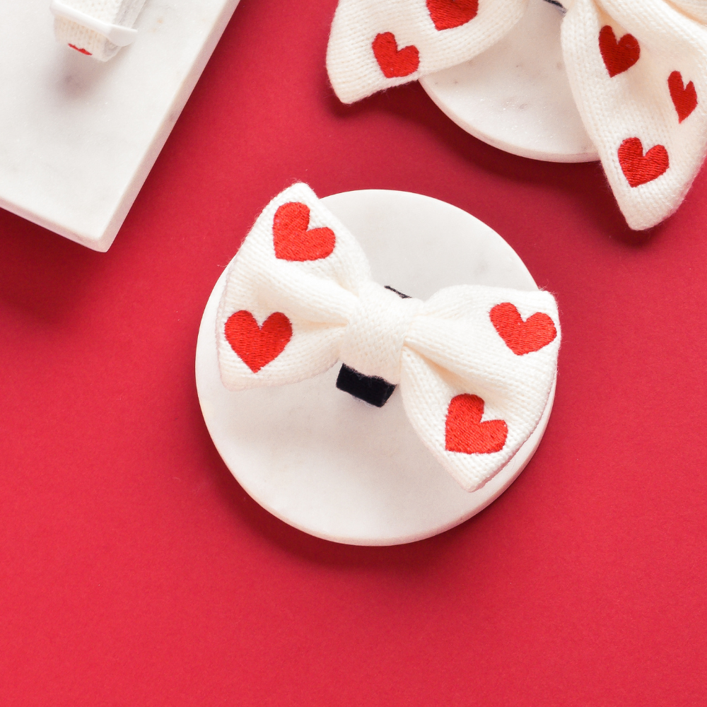 Câlins & Nœud Papillon Tricoté